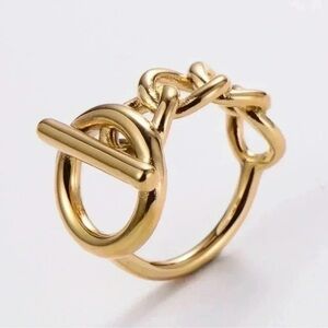 ✅NEW✅ 18K Gold Plated Stainless Steel Chain Style Ring W/ Toggle Design (Gold)